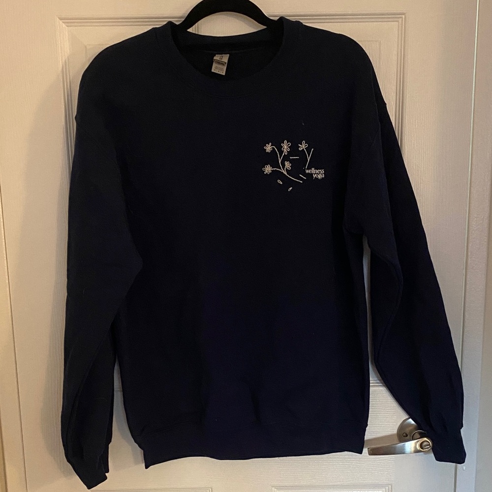 Gildan Women's Navy Crewneck Sweater